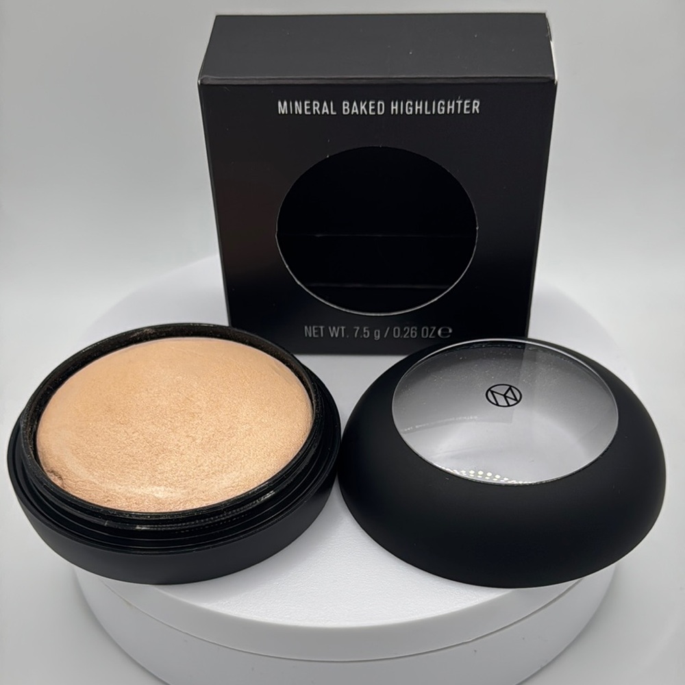 IL MAKIAGE Mineral Baked Highlighter - Halo